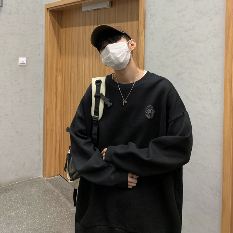 Áo sweater cổ tròn oversize phong cách thời trang cá tính cho nam