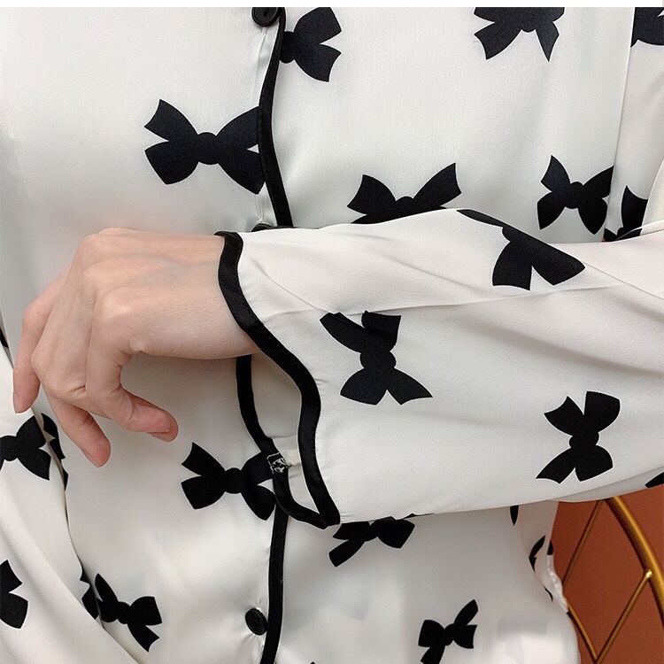 Bộ đồ ngủ tay ngắn màu trắng đen thiết kế đơn giản thời trang cho nữ