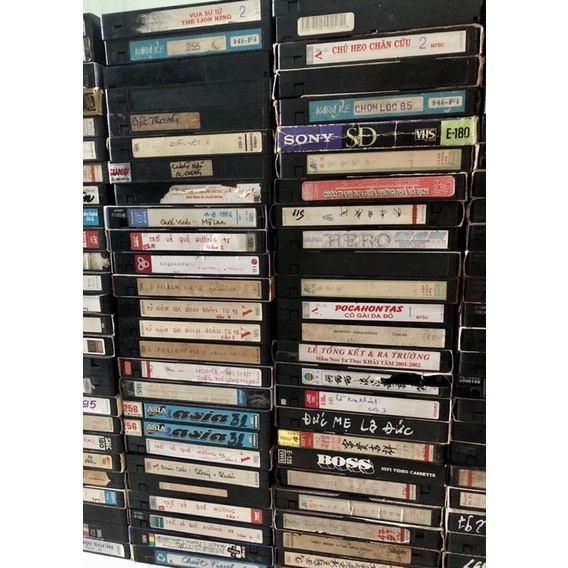 Băng video VHS cũ sưu tầm