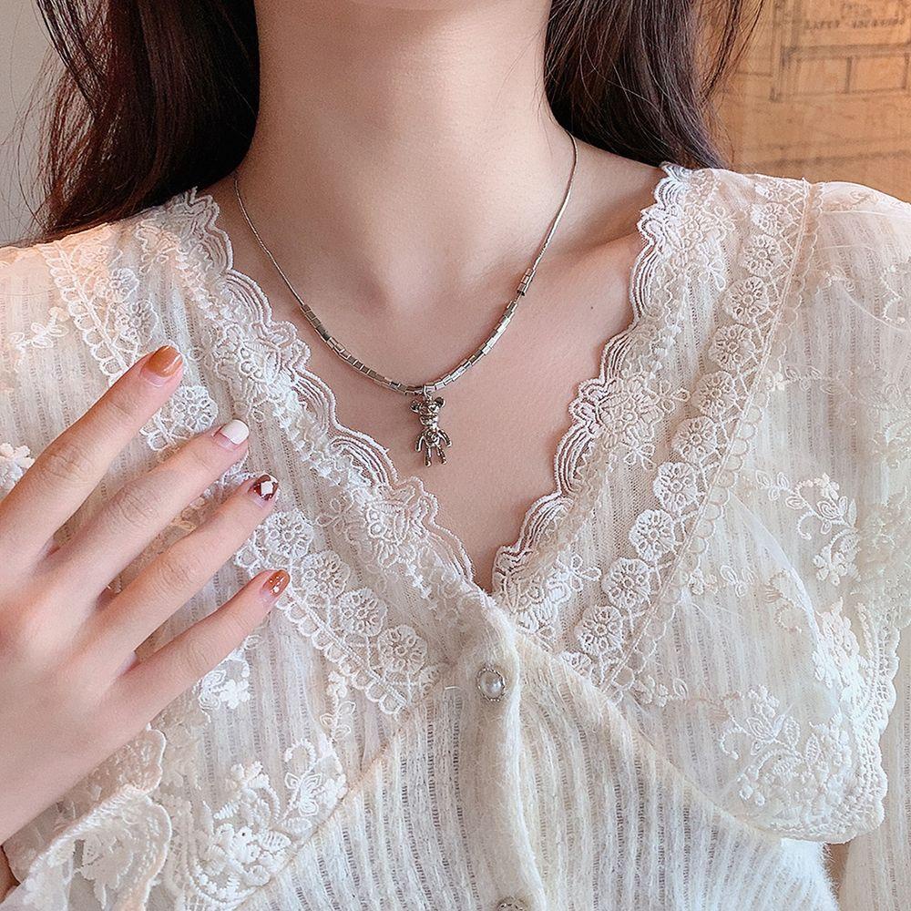 Vòng cổ Choker Mặt Hình Gấu Phong Cách Punk Hip Hop Cho Nữ