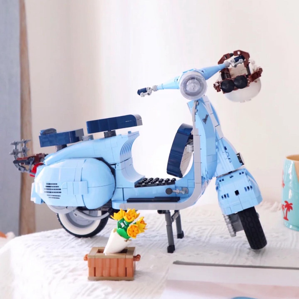 Đồ chơi xếp hình XE VESPA 125 | Đồ chơi lắp ráp xe Vespa cổ điển màu xanh lịch lãm