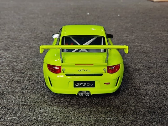 Xe Mô Hình Porsche 911 Gt3 Cup 1:18 Welly (Xanh Lá)