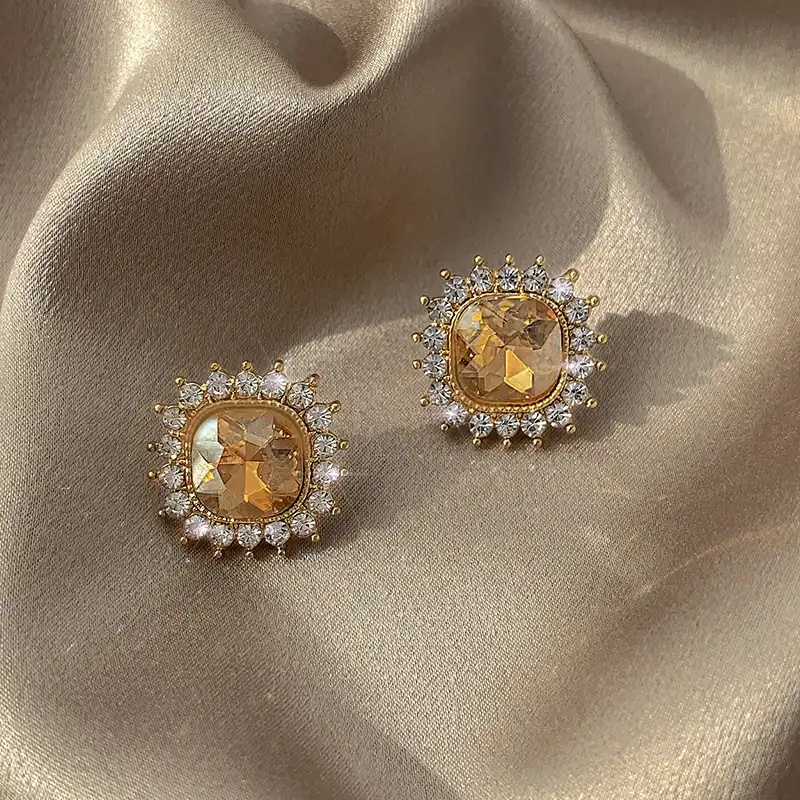 Bông Tai Hình Vuông Đính Đá Zircon Sang Trọng