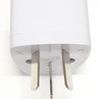 Phích cắm chân dẹp 3 ra 3 lổ