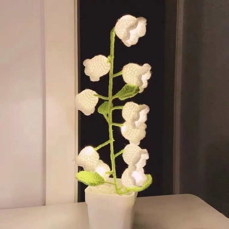 Hoa Lan Linh Trắng Để Bàn Tự Đan Len Handmade