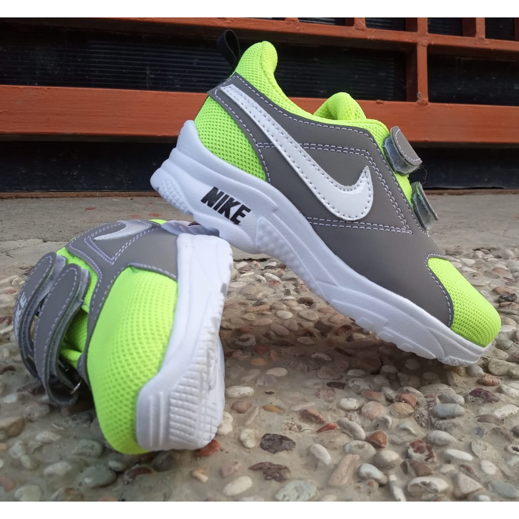 Giày Thể Thao Nike Tanjun Thời Trang Năng Động Cho Bé