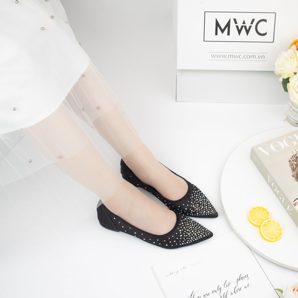 Giày búp bê nữ mũi nhọn đính đá MWC NUBB- 2203 | BigBuy360 - bigbuy360.vn