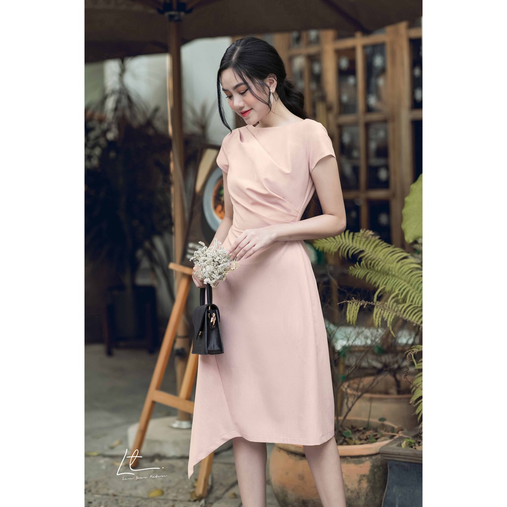 VÁY XÒE CỔ TRÒN LY EO VẠT XÉO SANG CHẢNH | BigBuy360 - bigbuy360.vn