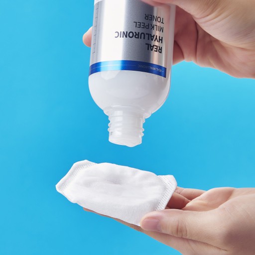 Nước dưỡng WELLAGE Real Hyaluronic Milk Peel Toner 300ml