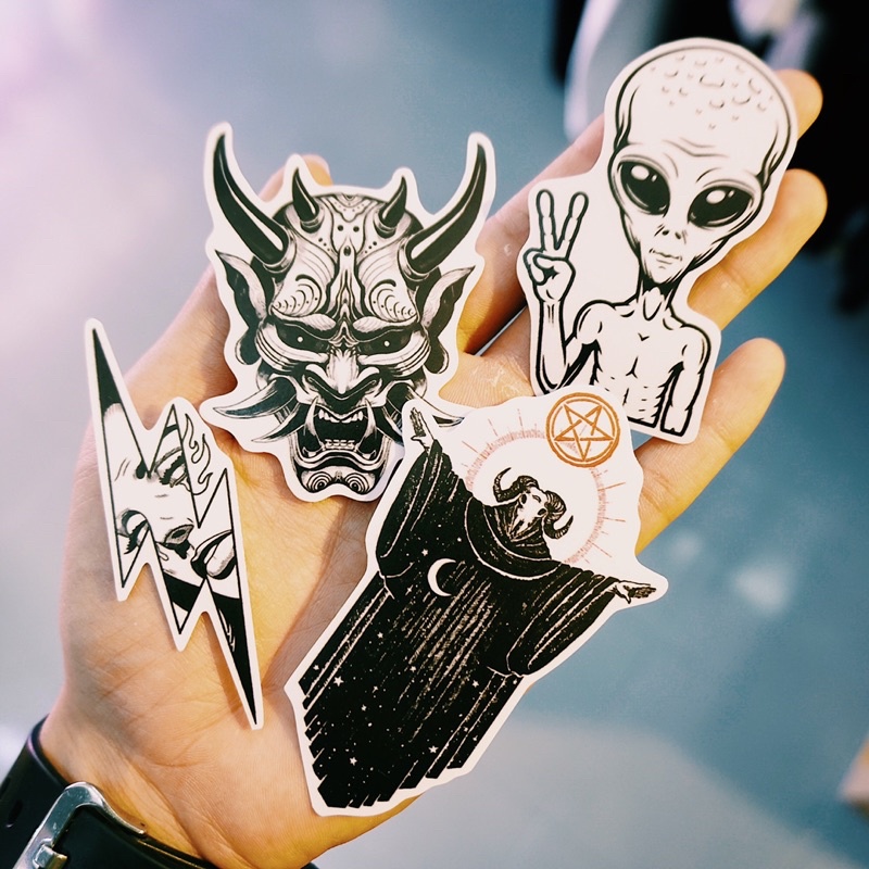 Sticker Đen trắng (6) chống nước, hình dán mũ bảo hiểm, dán xe, điện thoại, laptop – Nghiện Sticker