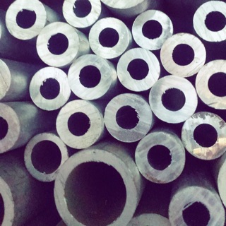 Ống nhôm A6061 D20mmdày 5 mm(lỗ 10mm) dài 1m