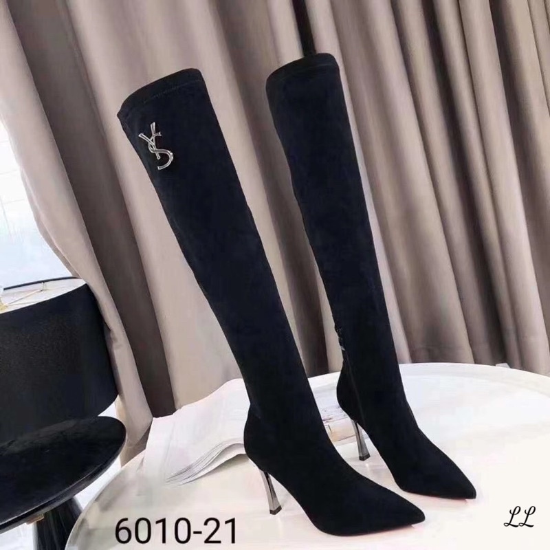 Boot đùi da lộn  gót kim loại đính đá