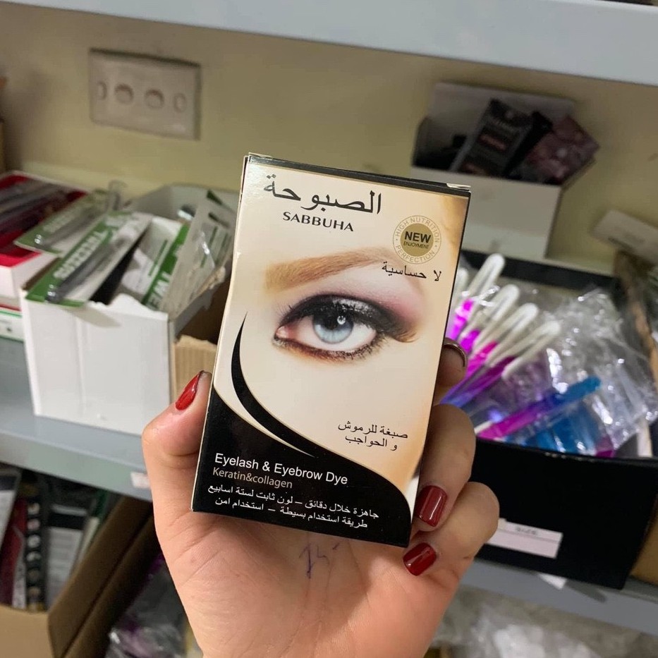 phủ mi đen ( thuốc nhuộn mi )