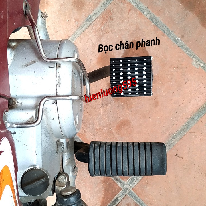 Bọc chân phanh (thắng) xe máy