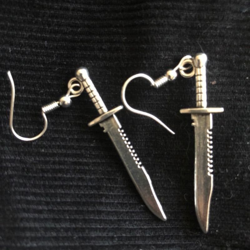 ❤~ Vintage Gothic Dagger Sword Pirate Medieval Renaissance Silver Finish Dangle Earrings Fashion Jewelry Unisex