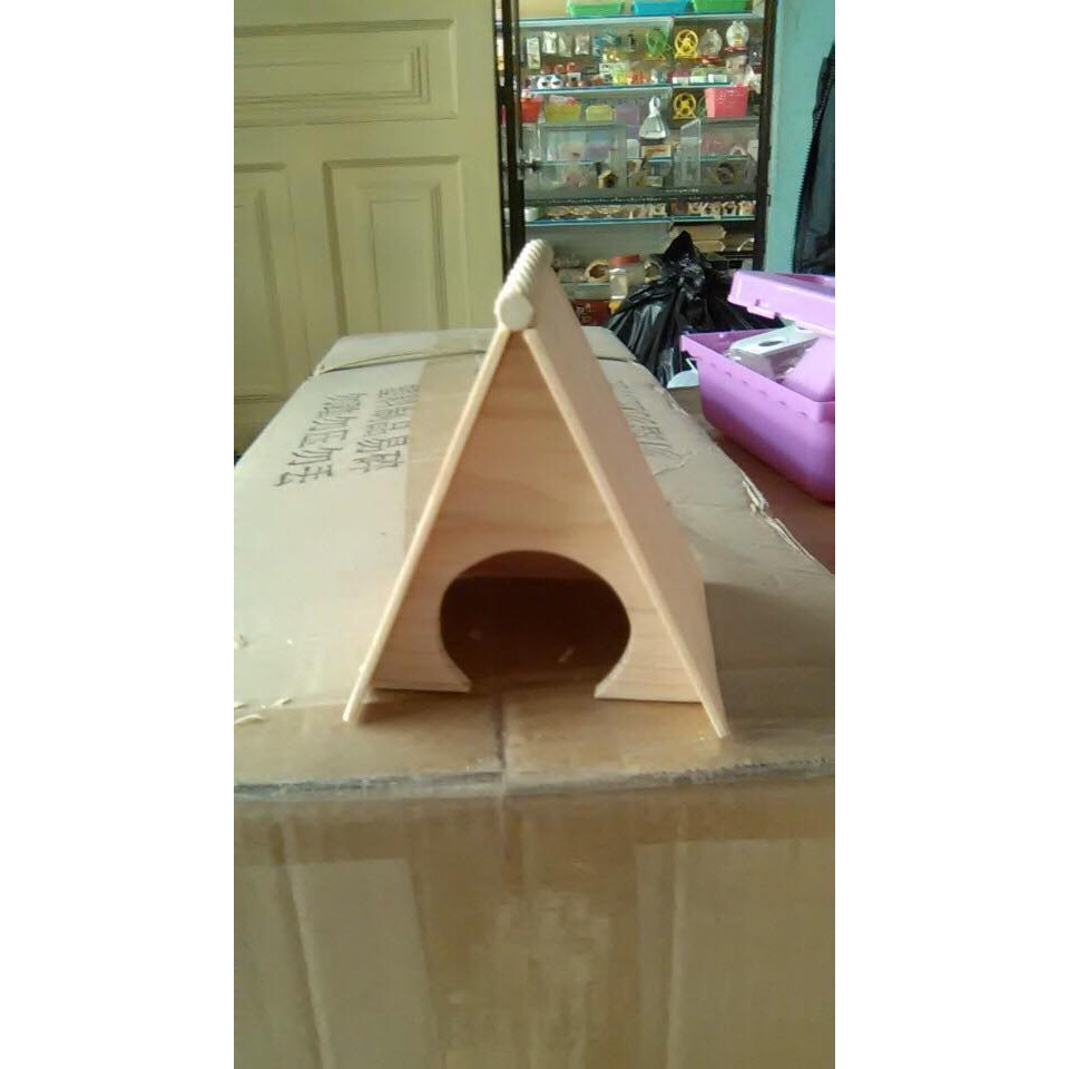 Nhà Ngủ GỖ Thông mini cho hamster hoặc trưng bày .