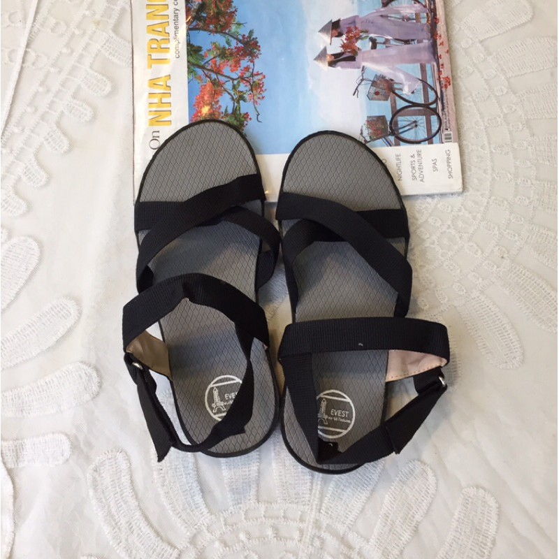 Sandal Nam/ Giày Xăng-đan Nam Quai Chéo Vải Dù Chắc Chắn Phong Cách Trẻ Trung Size 41-43 - Hàng Việt Nam