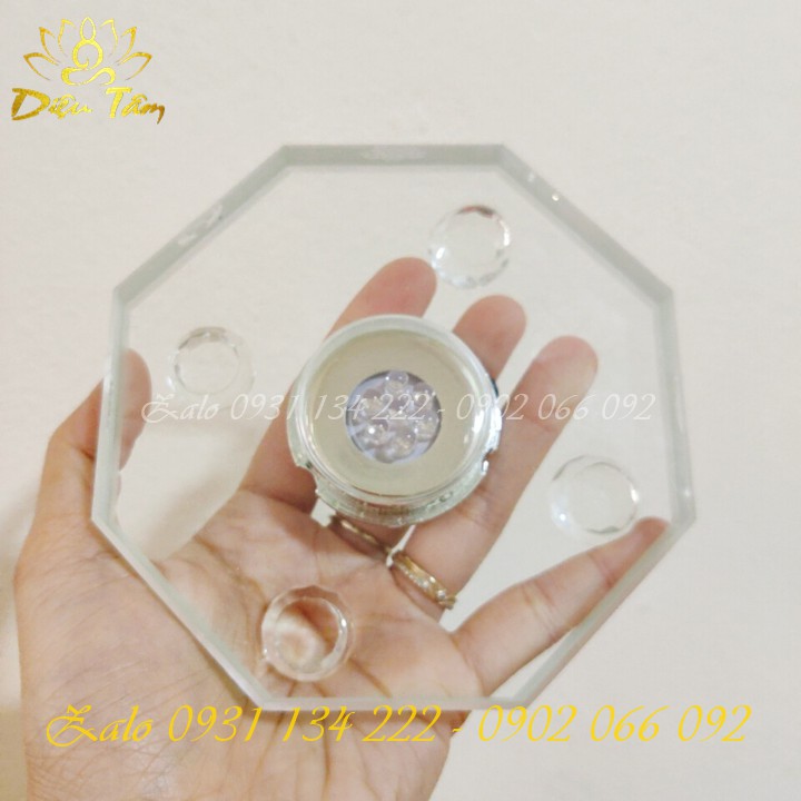 Đế đèn led bát giác làm sáng tượng đổi màu