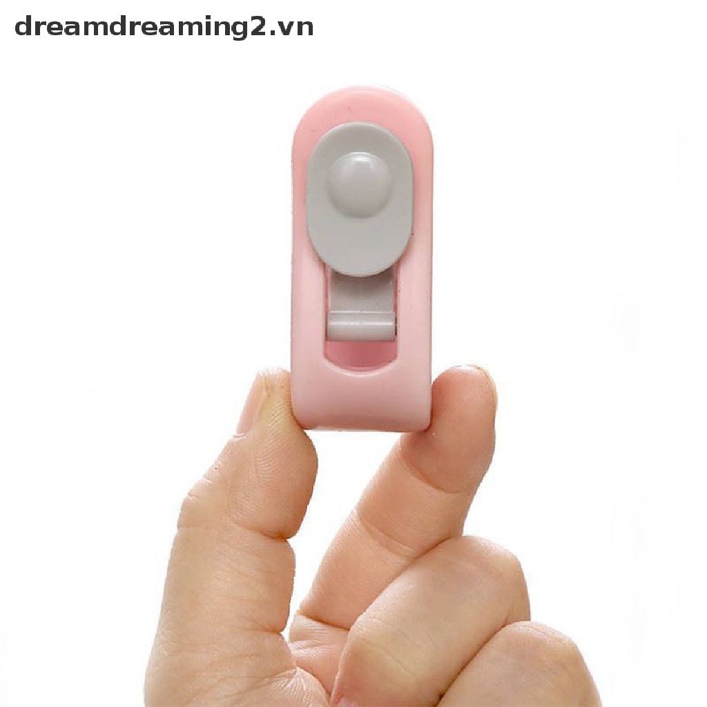 Kẹp Cố Định Ga Giường Bằng Nhựa Chống Trượt Tiện Lợi