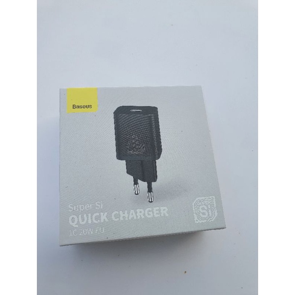 Củ sạc nhanh 20W basues