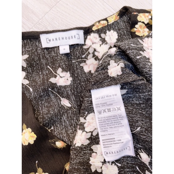 Đầm hoa warehouse