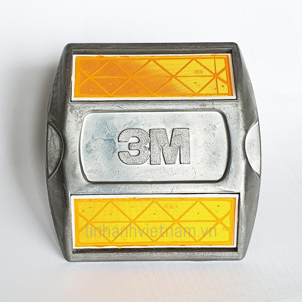 Đinh nhôm phản quang 3M