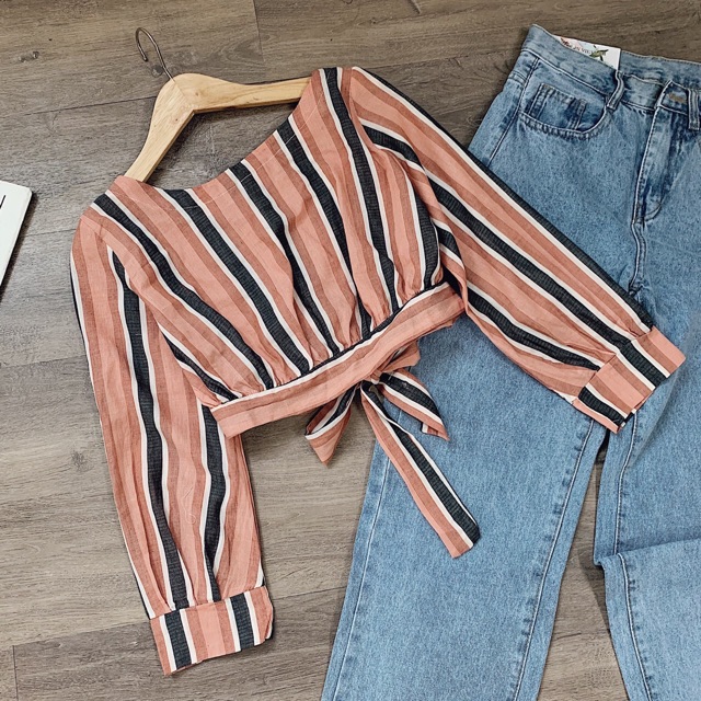 ÁO CROPTOP SỌC NƠ