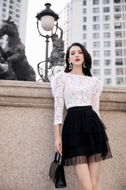 Set áo ren kèm chân váy dập ly