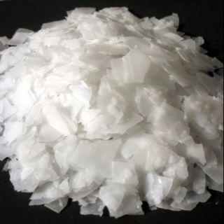 Xút (dạng vảy) gói 1kg dùng để tẩy rửa dầu mỡ, thông cống do lâu ngày dầu mỡ đọng lại