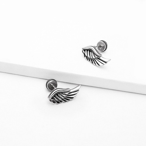 Bông Tai Nam Hình Cánh Titan Ko Đen TT 3263 - 1 Chiếc