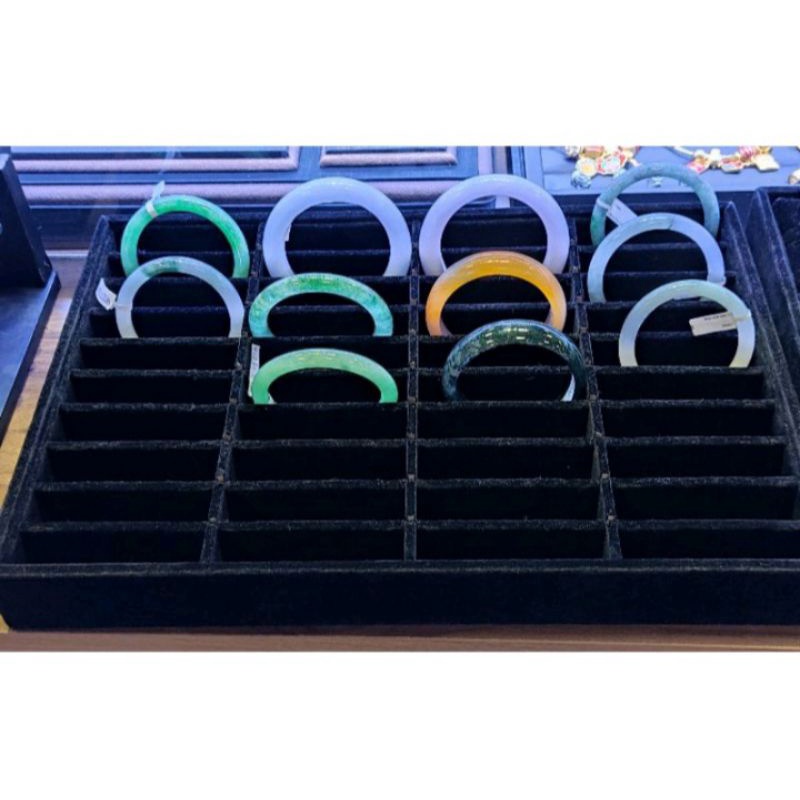 Khay 40 Ô đựng Vòng Ngọc Bản Cứng, Trang Sức Chất Liệu Nhung Cao Cấp