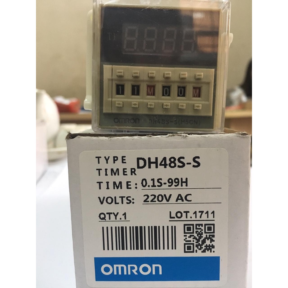 Timer đôi Omron DH48S-S có đế, điện áp 220VAC, điều khiển bơm, quạt, thiết bị luân phiên theo thời gian