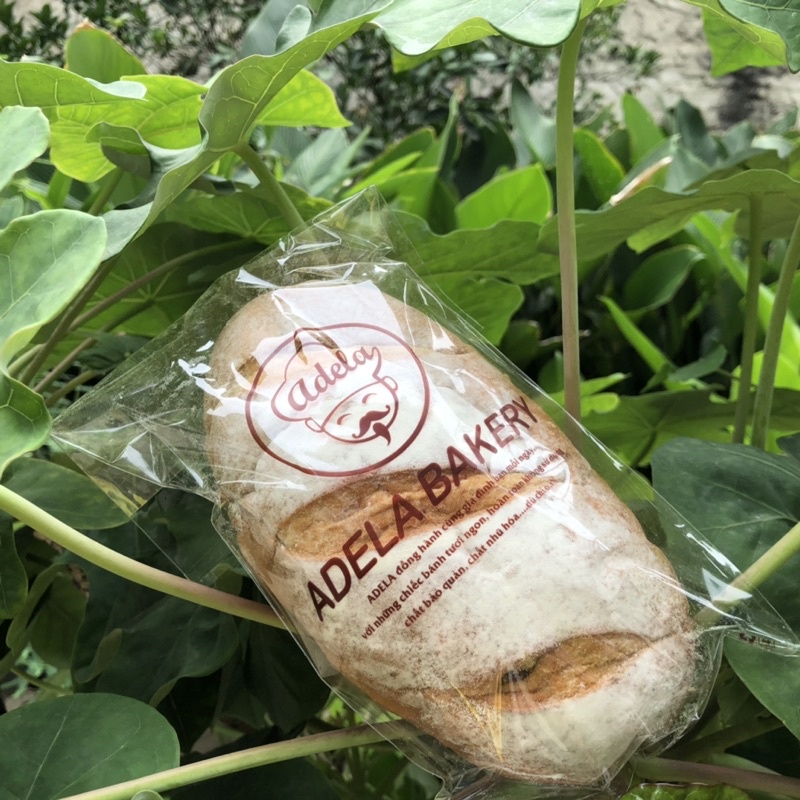 Bánh mì nguyên cám mix hạt ADELA BAKERY
