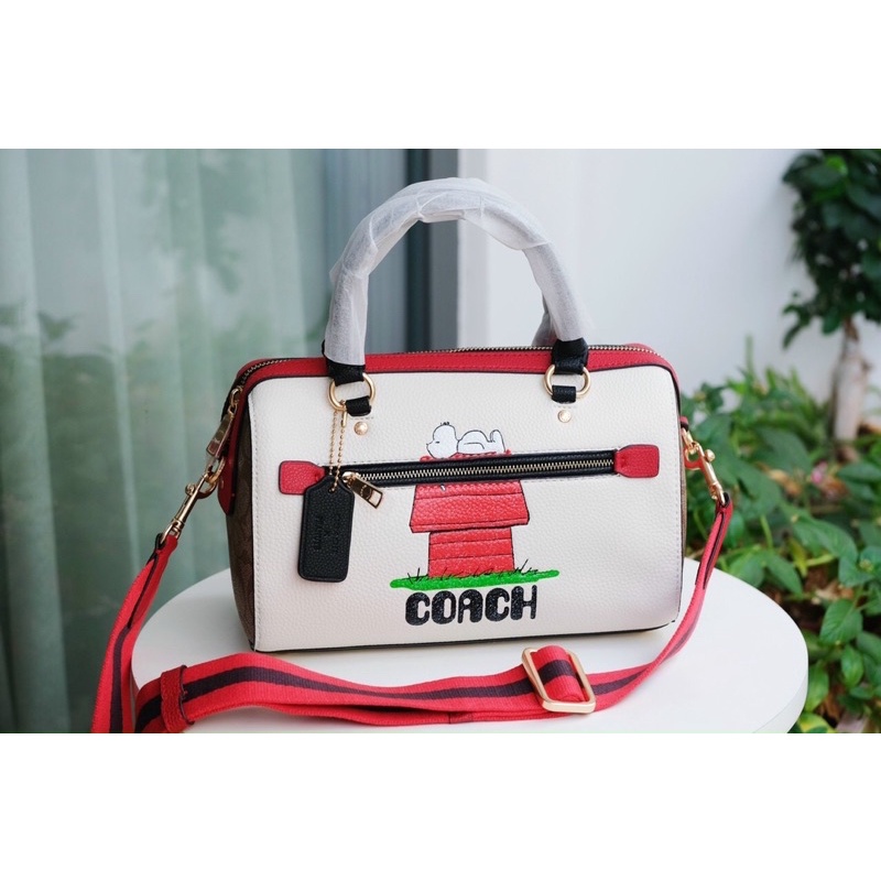 TÚI COACH TRỐNG PEANUT SNOOPY