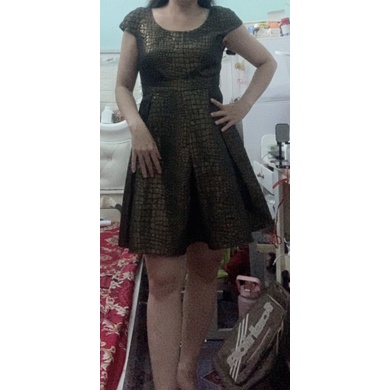 Thanh lý đầm tiệc sang giá rẻ size S new,
