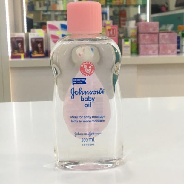 Dầu JONHSON'S BABY OIL ( chai 200ml)- Amipharma - FREESHIP 99k