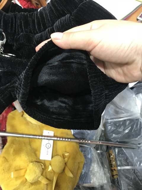 Quần sooc nhung cao cấp lót nỉ dày dặn cho bé 10- 28kg