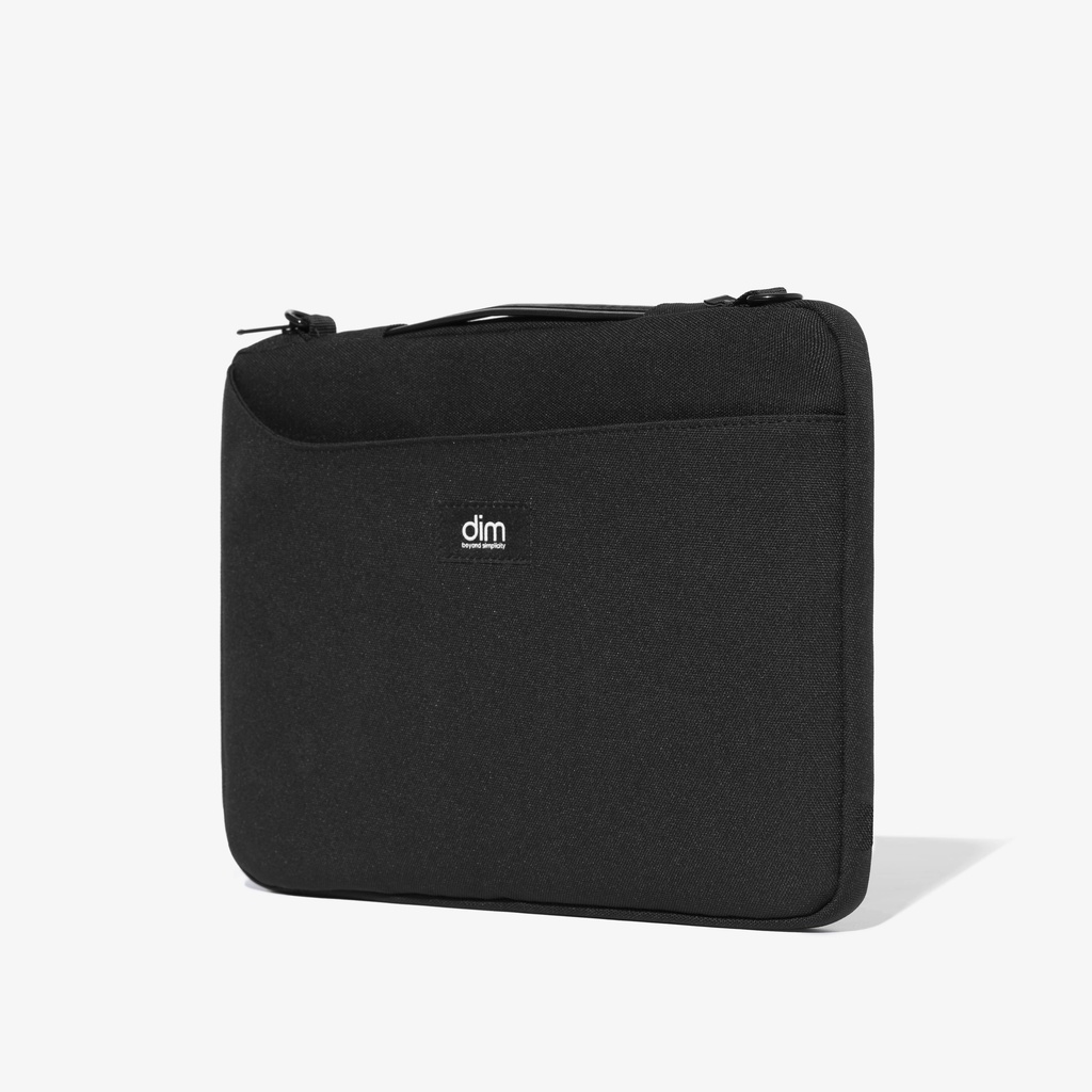 Túi đeo chéo đựng laptop DIM Laptop Bag - Chất liệu chống thấm nước