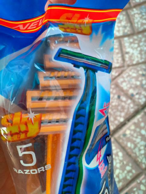 Combo 5 cạo râu vàng.