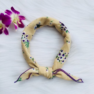 Khăn lụa vuông 58-58 cm buộc nơ cổ
