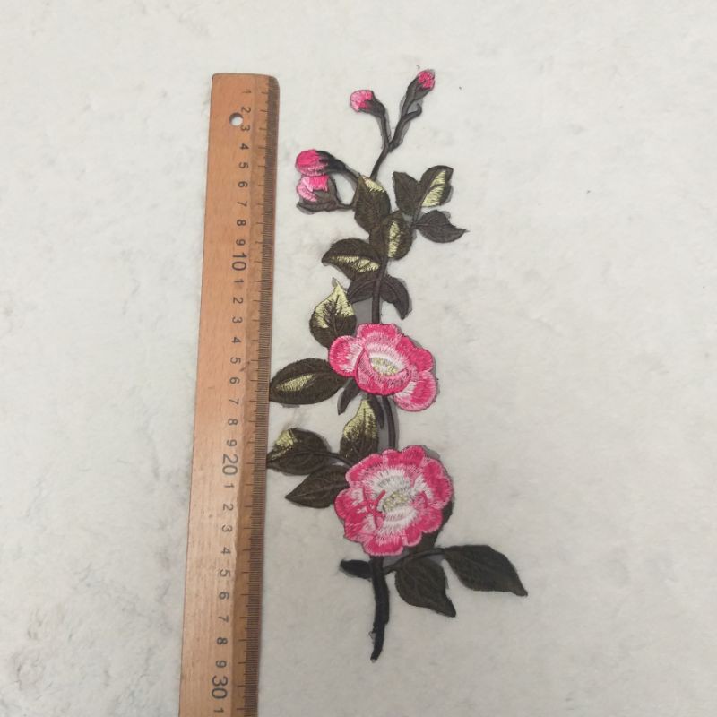 Hoa may trang trí .