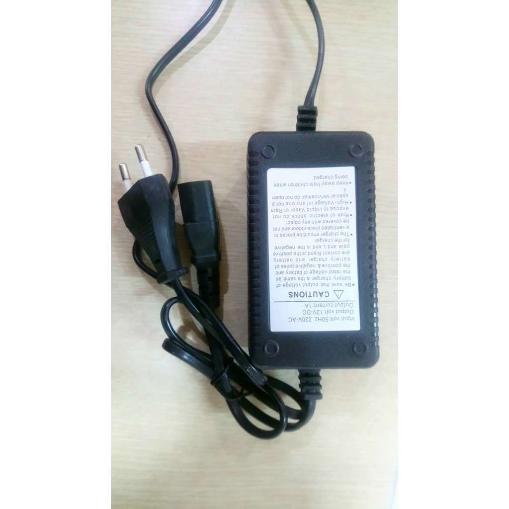 Sạc bình xịt điện 12V