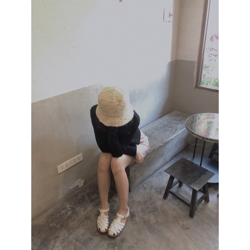 GIÀY SANDAL XĂNG ĐAN ĐỤC LỖ DA BÒ CAO CẤP NỮ THỜI TRANG  MÙA HÈ ĐI BIỂN CHO NỮ