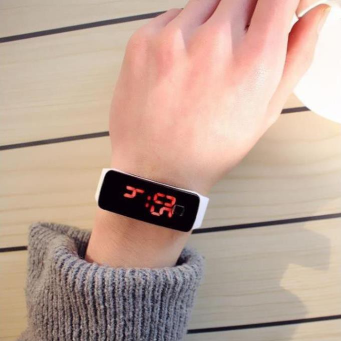 Đồng hồ unisex thể thao Ulzzang sport đèn led M22