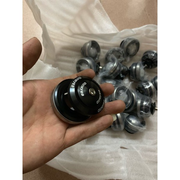 Chén cổ Gineyea 42-52mm bạc đạn