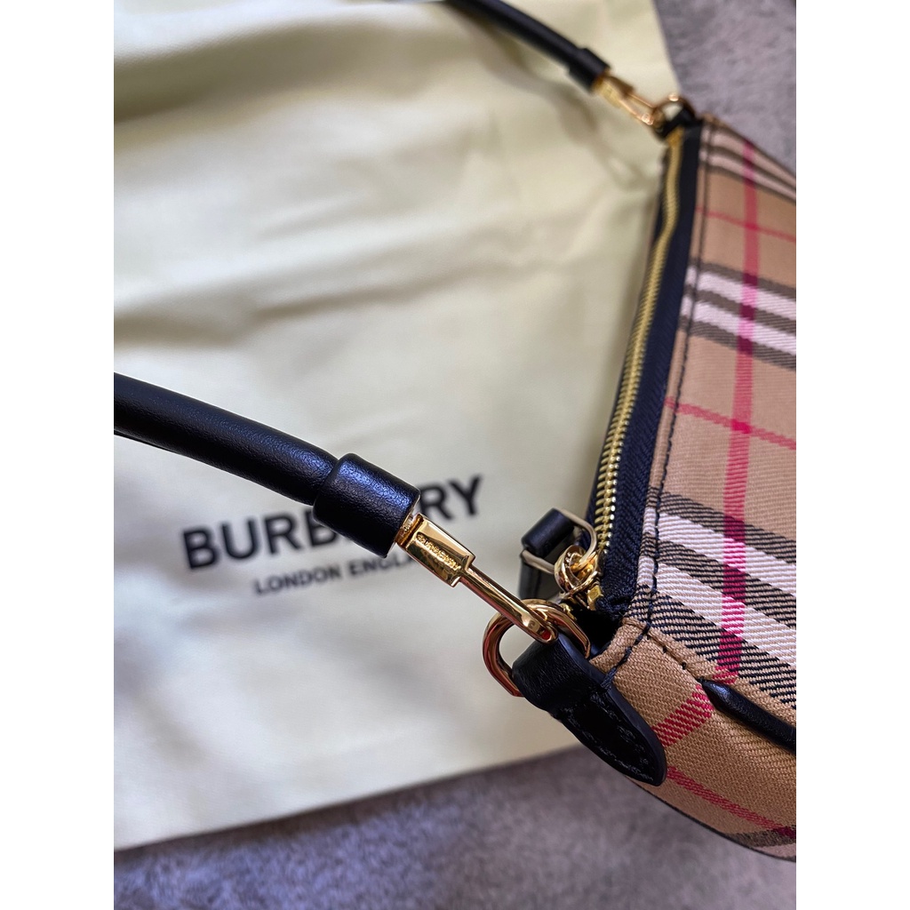 Túi xách half moon nữ da thật cao cấp Burberry BBR trẻ trung, năng động
