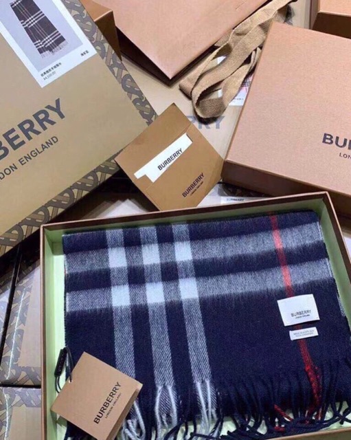 KHĂN CHOÀNG BBR authentic