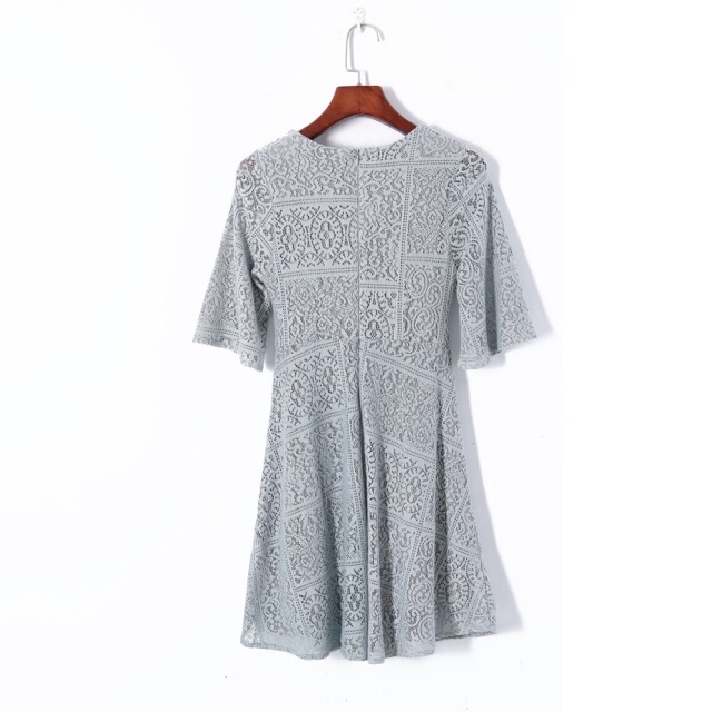 Đầm ren ghi Zara