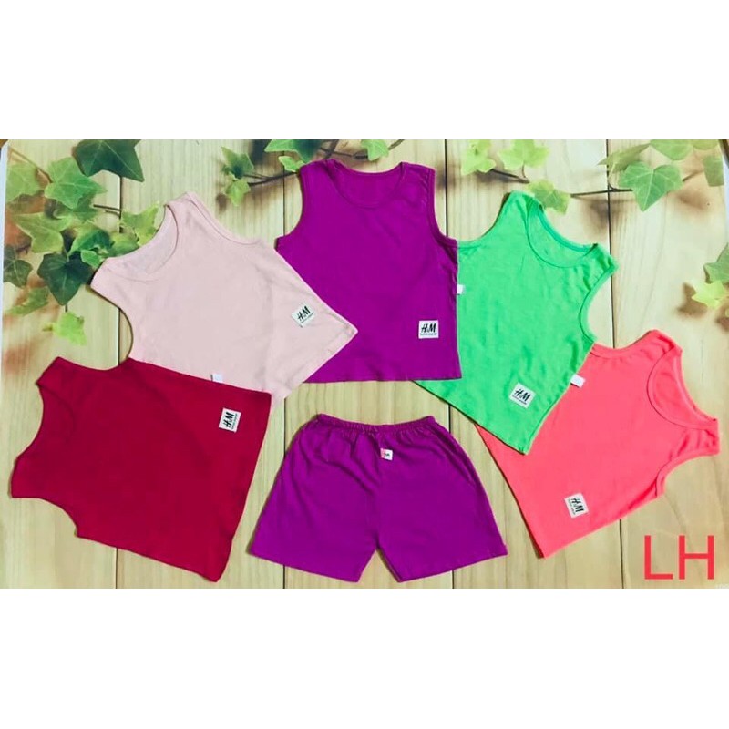 Bộ ba lỗ bé trai gái