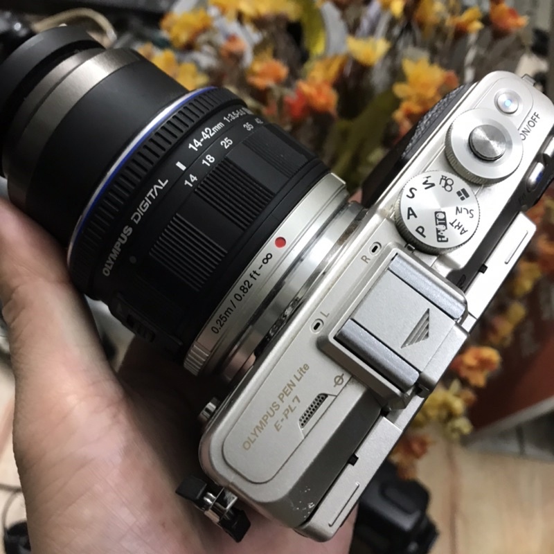Máy ảnh Olympus E-PL7 kèm ống 14-42 đẹp xuất sắc